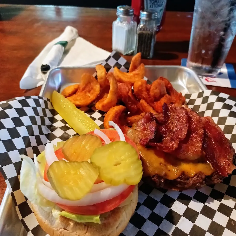Bacon Cheeseburger w Potato Wedges