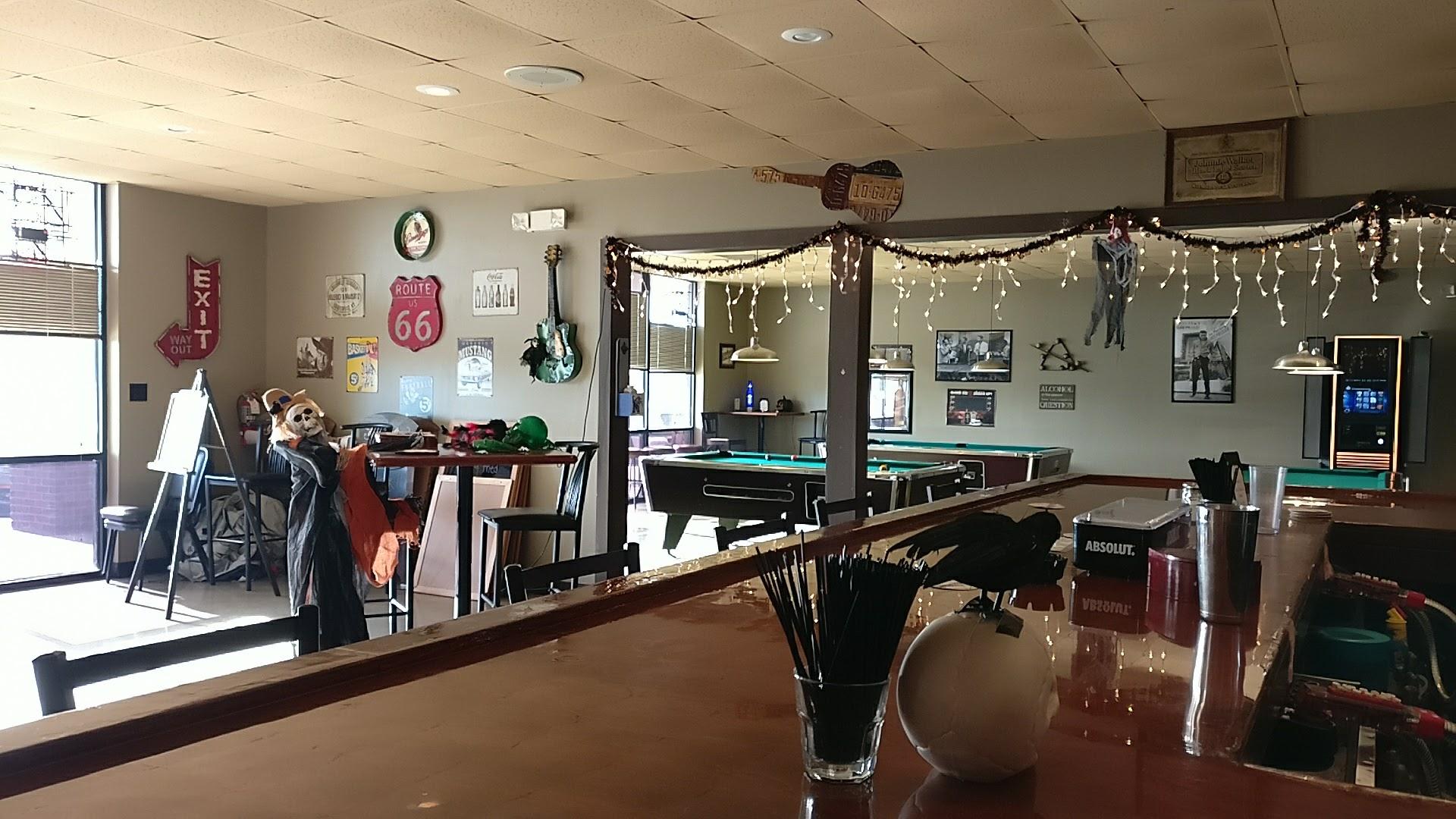 Frank's Pub and Grille