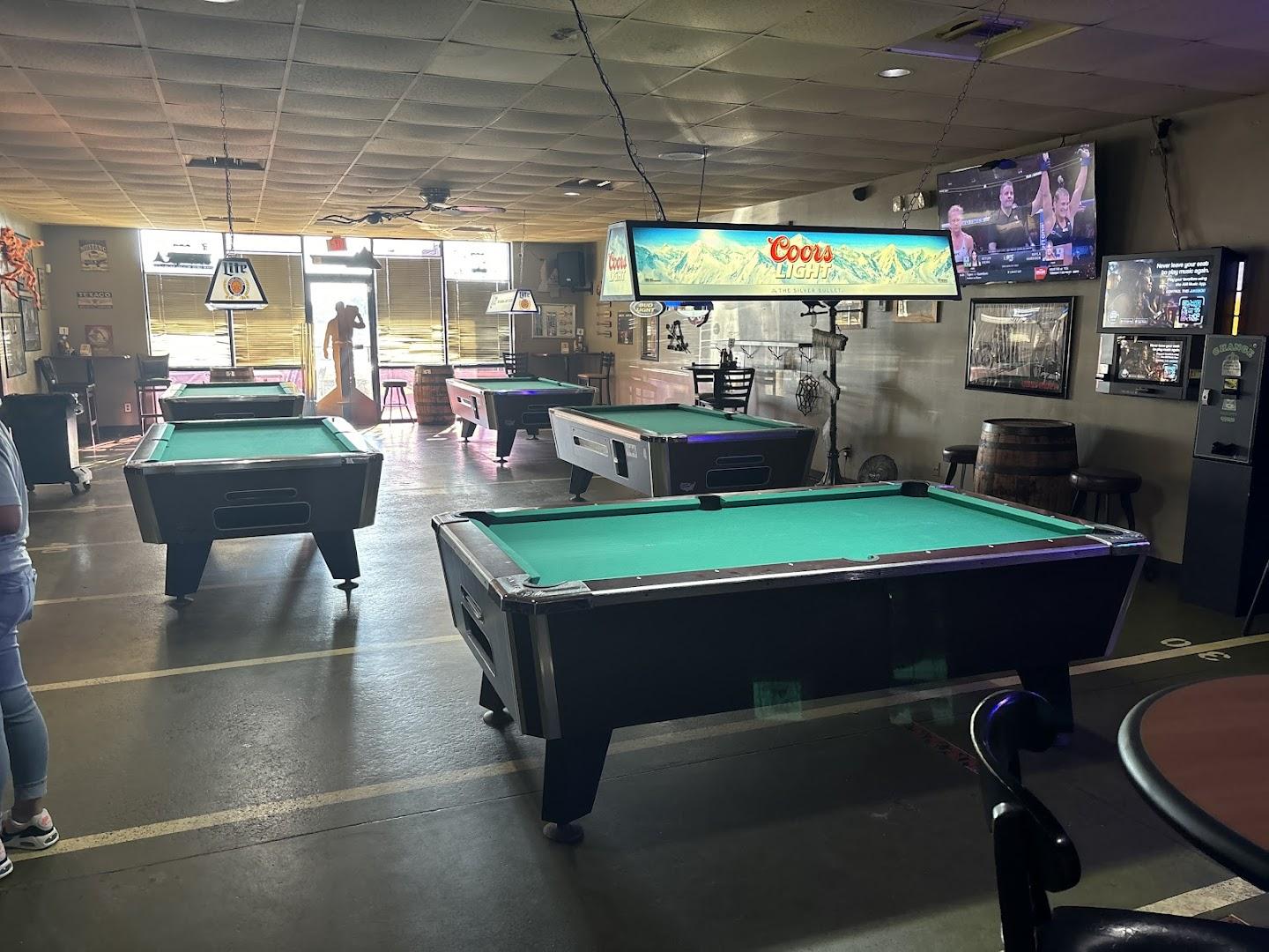 Frank's Pub and Grille